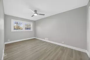 10240 S Torrence Ave, Chicago, IL 60617 - Photo 5