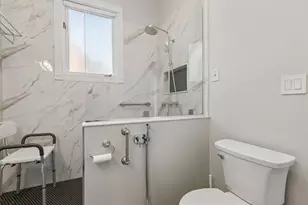 6843 N Kilpatrick Ave, Lincolnwood, IL 60712 - Photo 35