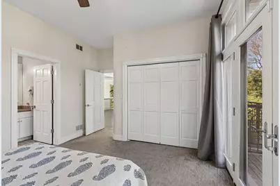 6843 N Kilpatrick Avenue, Lincolnwood, IL 60712 - Photo 25