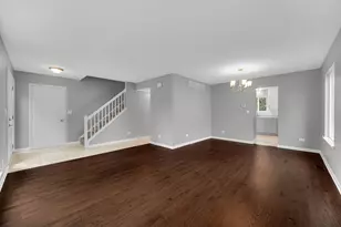 615 Red Barn Trail, Bolingbrook, IL 60490 - Photo 3