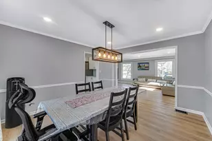 1623 W Bray Ct, Arlington Heights, IL 60005 - Photo 5