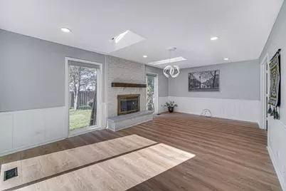 1623 W Bray Court, Arlington Heights, IL 60005 - Photo 13
