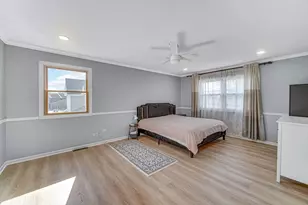 1623 W Bray Ct, Arlington Heights, IL 60005 - Photo 17