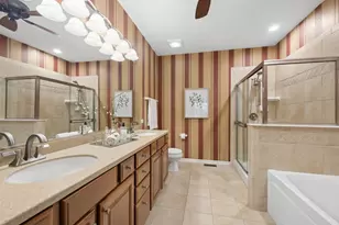 2893 Bond Cir, Naperville, IL 60563 - Photo 15