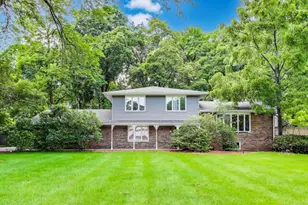 32362 N Pine Ave, Grayslake, IL 60030 - Photo 1