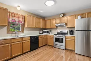 3517 Turnberry Dr, McHenry, IL 60050 - Photo 3