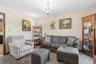 3517 Turnberry Dr, McHenry, IL 60050 - Photo 9