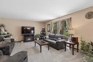 3517 Turnberry Dr, McHenry, IL 60050 - Photo 7