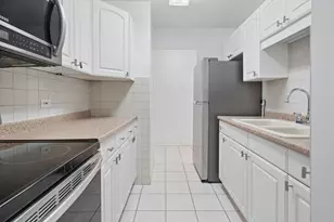 6171 N Sheridan Rd, Chicago, IL 60660 - Photo 11