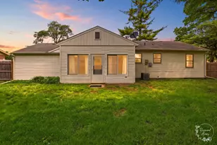 602 E 2nd St, Gilman, IL 60938 - Photo 37