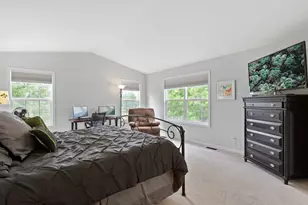 1116 Loganbury Ct, Elgin, IL 60120 - Photo 17
