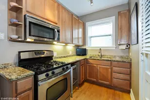 1009 Greenleaf St, Evanston, IL 60202 - Photo 7
