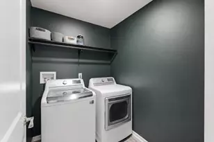 1024 Sunflower St, South Elgin, IL 60177 - Photo 27