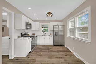 11660 S Harry J Rogowski Dr, Merrionette Park, IL 60803 - Photo 11
