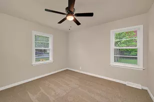 11660 S Harry J Rogowski Dr, Merrionette Park, IL 60803 - Photo 19