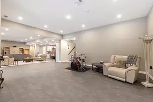 15W181 87th St, Burr Ridge, IL 60527 - Photo 91