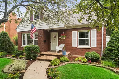 501 N Douglas Avenue, Arlington Heights, IL 60004 - Photo 1