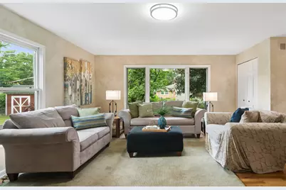 501 N Douglas Avenue, Arlington Heights, IL 60004 - Photo 15