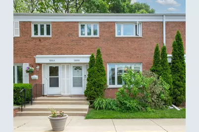 1205 Peterson Avenue #B, Park Ridge, IL 60068 - Photo 1