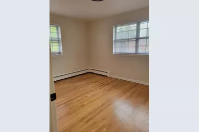1725 Howard Avenue W #201, Des Plaines, IL 60018 - Photo 5