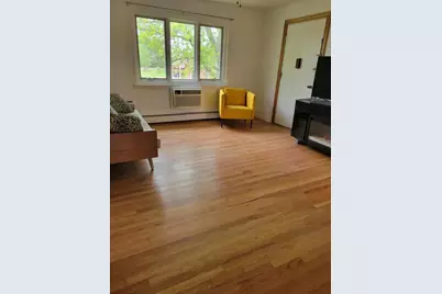 1725 Howard Avenue W #201, Des Plaines, IL 60018 - Photo 3