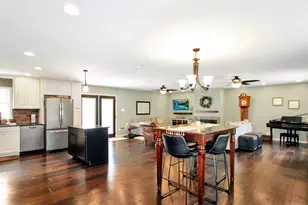 200 Inwood Dr, Joliet, IL 60435 - Photo 5