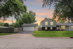 200 Inwood Dr, Joliet, IL 60435 - Photo 1