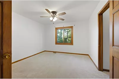 307 W Schaumburg Road, Streamwood, IL 60107 - Photo 17