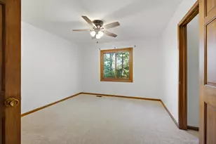 307 W Schaumburg Rd, Streamwood, IL 60107 - Photo 17