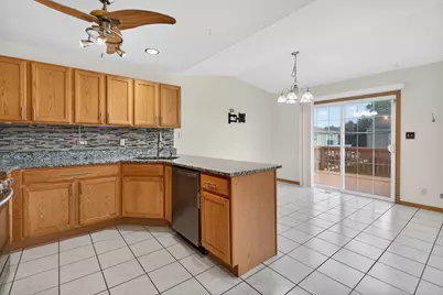 2520 Cedar Glen Drive N, Lynwood, IL 60411 - Photo 11