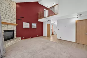 2520 Cedar Glen Dr N, Lynwood, IL 60411 - Photo 9