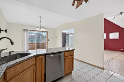2520 Cedar Glen Drive N, Lynwood, IL 60411 - Photo 13