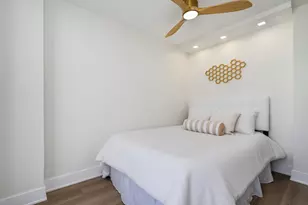4170 N Marine Dr, Chicago, IL 60613 - Photo 23