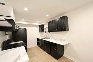 2230 S Goebbert Rd, Arlington Heights, IL 60005 - Photo 9