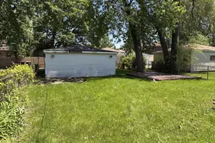 14221 S Wentworth Ave, Riverdale, IL 60827 - Photo 17