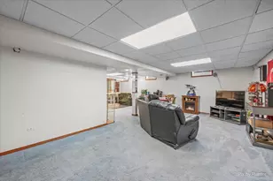 1314 Aspen Ct, Elgin, IL 60120 - Photo 23