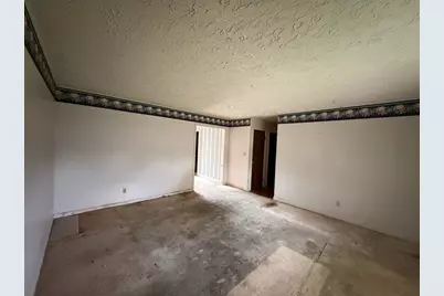 3001 Clifton Court, Marion, IL 62959 - Photo 5