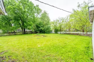 800 Waverly Ave, Streamwood, IL 60107 - Photo 15