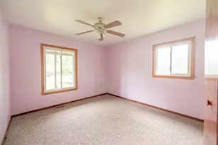 800 Waverly Ave, Streamwood, IL 60107 - Photo 11
