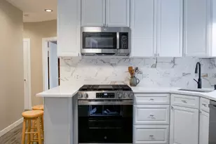 6932 W Medill Ave, Chicago, IL 60707 - Photo 15