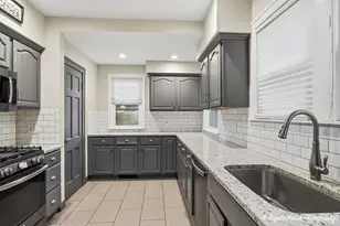 462 Glendenning Pl, Waukegan, IL 60085 - Photo 9