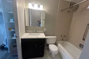 1 E Scott St, Chicago, IL 60610 - Photo 7