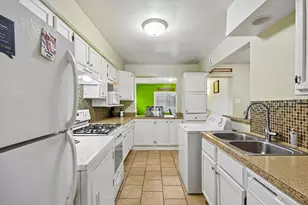 17256 Walter St, Lansing, IL 60438 - Photo 5