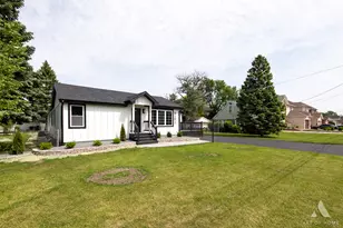 8101 Oak Park Ave, Burbank, IL 60459 - Photo 3