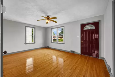 207 W Franklin Street, Carlock, IL 61725 - Photo 7