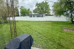 7471 E 1st St, Sun River Terrace, IL 60964 - Photo 9
