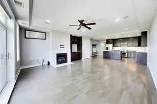 1915 W Diversey Pkwy, Chicago, IL 60614 - Photo 5