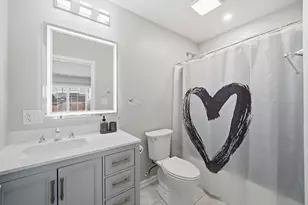 7214 Farmstead Ln, Hanover Park, IL 60133 - Photo 21