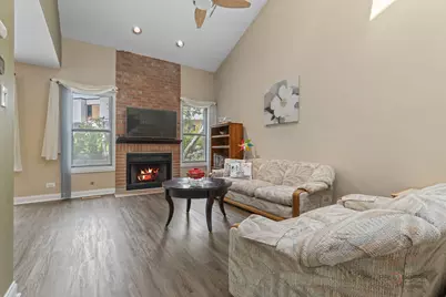 978 Buttercreek Court #978, Hoffman Estates, IL 60169 - Photo 5