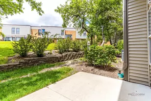 978 Butter Creek Ct, Hoffman Estates, IL 60169 - Photo 23